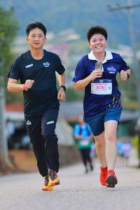 BIB: 8281
                            <button type="button" onclick="openModal(18971746)" class="btn btn-primary btn-sm float-right btn-popup" data-toggle="modal" data-target=".modal-high-quality">
                        <i class="fas fa-shopping-cart"></i> Add to Cart
                    </button>
                                            <button type="button" onclick="isThisMe(18971746, true)" class="btn btn-success btn-sm float-right btn-popup btn-isme hidden" data-toggle="tooltip" data-placement="bottom" title="นี่คือรูปของคุณใช่ไหม คลิกที่นี่เพื่อเอาเข้าอัลบั้ม">
                        <i class="fas fa-plus"></i> Add to album
                    </button>
                    <button type="button" onclick="isThisMe(18971746, false)" class="btn btn-warning btn-sm float-right btn-popup btn-isnotme hidden">
                        <i class="fas fa-ban"></i> Remove from album
                    </button>